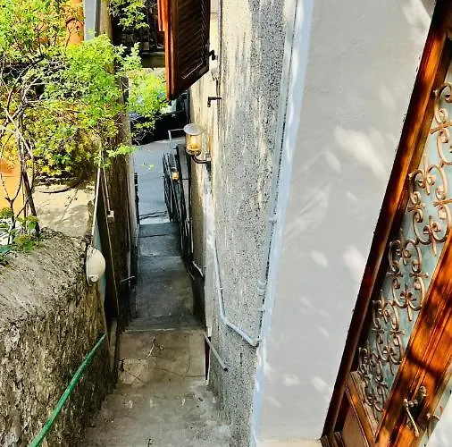Como, Jacuzzi And Private Pool بيت للعطل بْليفيو