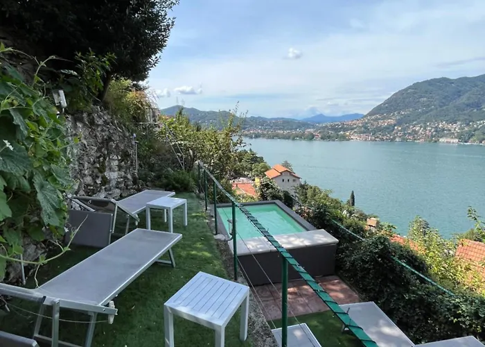 Como, Jacuzzi And Private Pool بيت للعطل بْليفيو