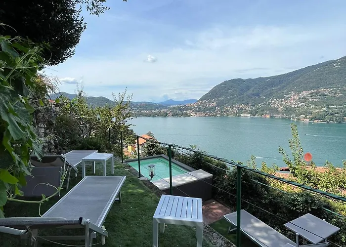 Como, Jacuzzi And Private Pool بْليفيو