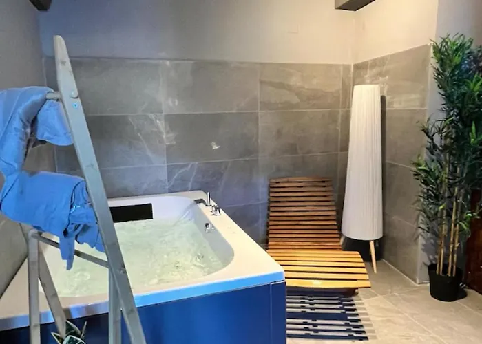 Como, Jacuzzi And Private Pool * بْليفيو